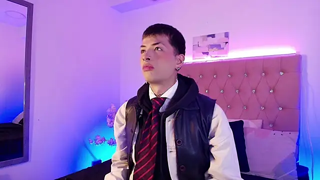 OzorioDany online show from November 2025 03:43:01 AM