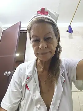 MaryeLunna online show from June 2026 12:04:01 AM