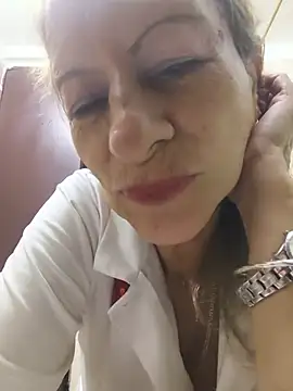 MaryeLunna online show from May 2026 11:10:01 AM
