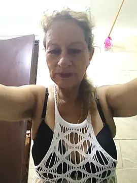 MaryeLunna online show from October 2025 12:01:02 AM