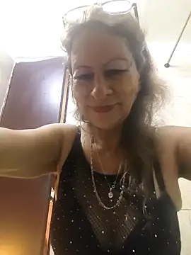 Snapshot of MaryeLunna chatting on February 2026 12:34:02 PM MaryeLunna online show from February 2026 12:34:02 PM