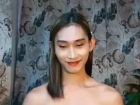 Snapshot of youarea_dreamer chatting on December 2025 09:27:01 PM youarea dreamer online show from December 2025 09:27:01 PM