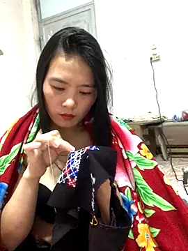 Maymay97 online show from November 2025 01:04:01 PM