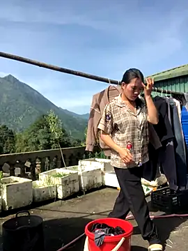 Maymay97 online show from November 2025 03:33:02 AM