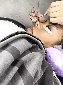 EmilyDuran  online show from November 2025 03:16:01 PM