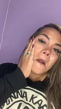 EmilyDuran  online show from February 2026 12:43:02 AM