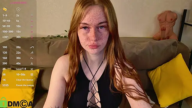 Roxy Sunnny online show from October 2025 09:30:01 AM