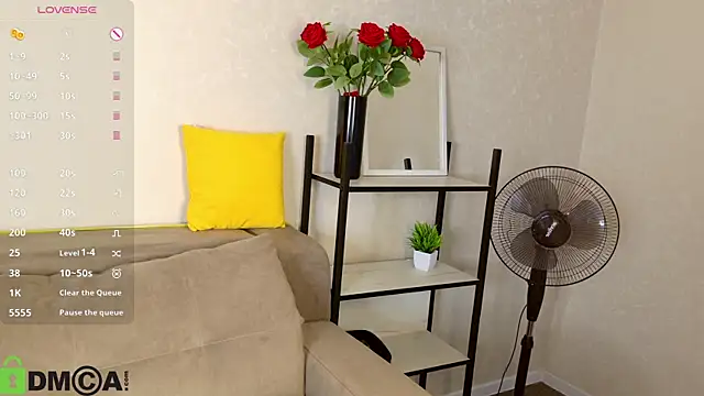 Roxy Sunnny online show from October 2025 09:30:02 AM