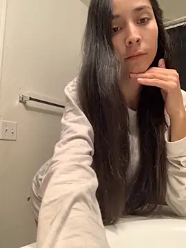 lovinlush online show from November 2025 05:50:01 PM