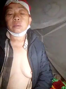 VangLe73 online show from November 2025 12:06:02 AM