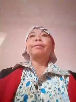 VangLe73 online show from October 2025 11:17:01 PM