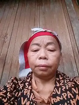 VangLe73 online show from November 2025 10:30:01 AM