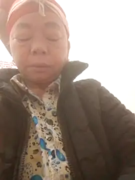 VangLe73 online show from December 2025 11:31:02 PM