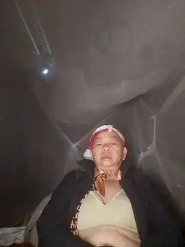 VangLe73 online show from November 2025 12:27:01 AM