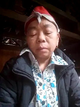 VangLe73 online show from February 2026 04:10:01 AM