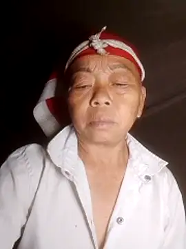 VangLe73 online show from October 2025 11:20:01 AM