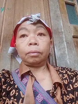 VangLe73 online show from March 2026 10:37:01 AM