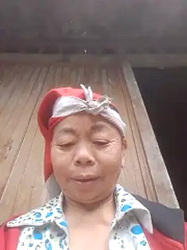 VangLe73 online show from December 2025 04:00:02 AM