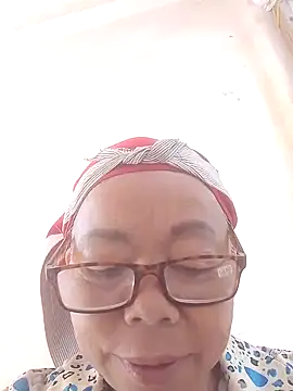 VangLe73 online show from September 2025 01:54:02 AM