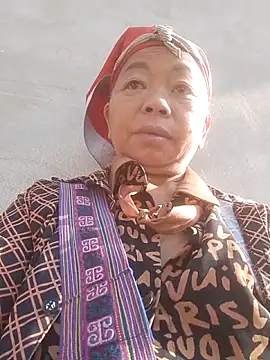 VangLe73 online show from November 2025 07:51:02 AM