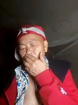 VangLe73 online show from October 2025 11:22:02 AM