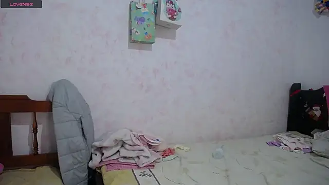 Pregnant Kloe online show from January 2026 11:55:01 PM