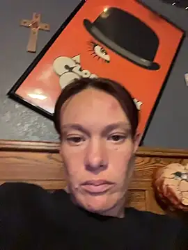 bratlipss online show from March 2026 07:53:02 AM