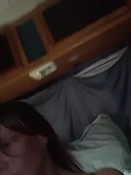 Snapshot of bratlipss chatting on February 2026 11:23:01 PM bratlipss online show from February 2026 11:23:01 PM