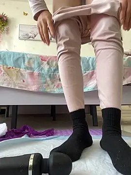 Alicia066 online show from November 2025 04:27:02 AM