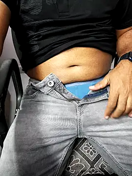 biggolu007 online show from October 2025 10:57:01 AM