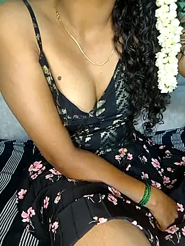 Tamilpallavi online show from November 2025 02:54:02 PM