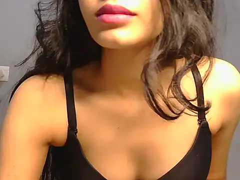 Tanvi Angel online show from January 2026 04:05:02 AM