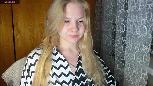 AlinaMors online show from December 2025 10:20:01 PM