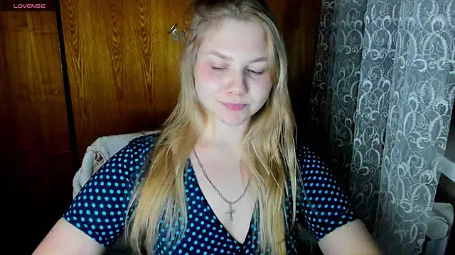 AlinaMors online show from October 2025 09:04:02 PM