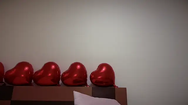 Reddgiirl online show from March 2026 10:38:01 PM