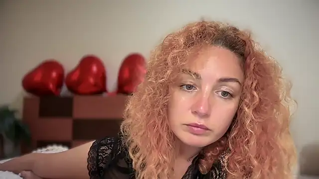 Reddgiirl online show from March 2026 08:35:01 PM