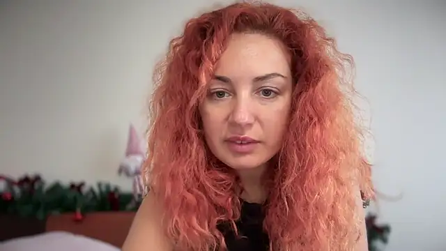 Reddgiirl online show from December 2025 09:44:01 AM