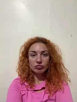 Reddgiirl online show from February 2026 10:39:02 PM