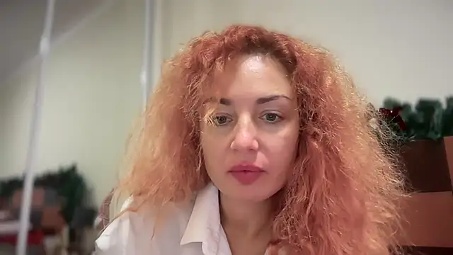 Snapshot of Reddgiirl chatting on November 2025 10:37:01 AM Reddgiirl online show from November 2025 10:37:01 AM