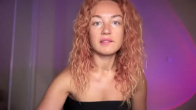 Reddgiirl online show from July 2026 02:24:02 AM