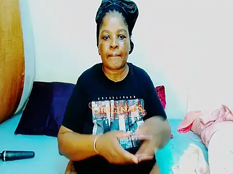 Love-Racheal75 online show from February 2026 04:18:02 PM