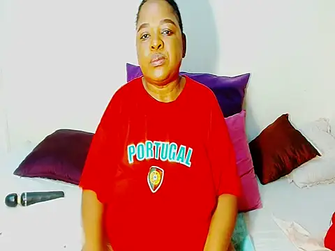 Love-Racheal75 online show from April 2026 10:13:01 PM