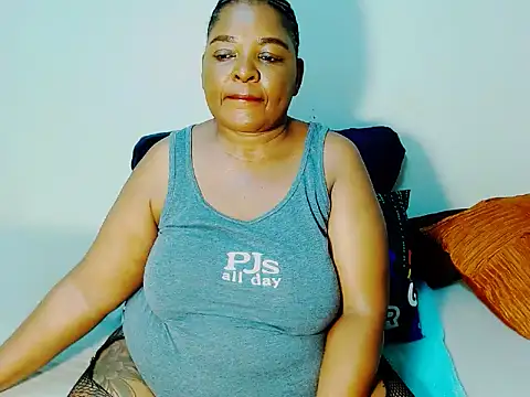 Love-Racheal75 online show from March 2026 02:01:02 AM