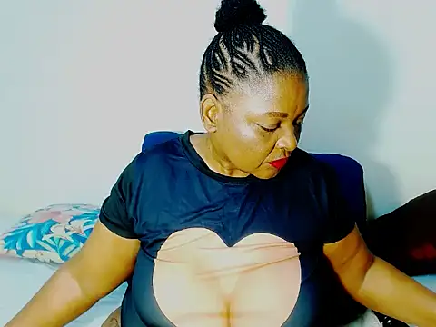 Love-Racheal75 online show from May 2026 06:29:01 AM