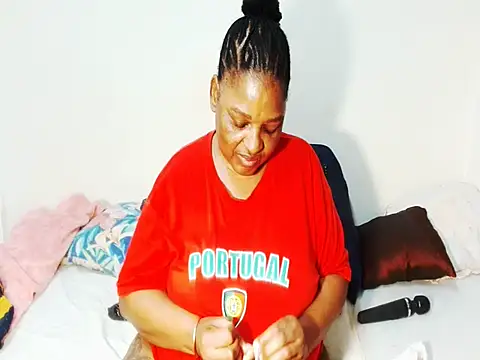 Love-Racheal75 online show from May 2026 06:12:01 PM