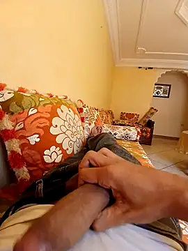 Snapshot of Brzgko chatting on October 2025 09:00:01 AM Brzgko online show from October 2025 09:00:01 AM