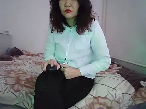 sakuradelreina online show from December 2025 03:54:01 AM