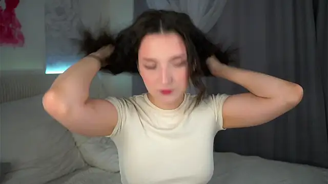 FalineBeacher online show from March 2026 01:13:01 AM