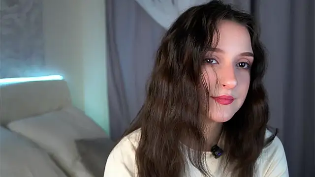 FalineBeacher online show from March 2026 01:27:01 AM