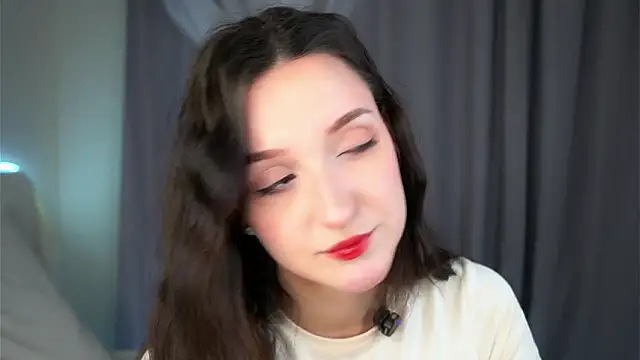 FalineBeacher online show from March 2026 01:35:01 AM